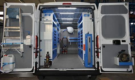 allestimento officina mobile interna furgone