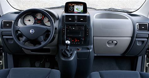 Interni del Fiat Scudo con sistema Moduwork