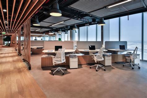 Interni di un ufficio open space moderno