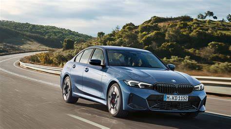 Dettaglio del frontale della BMW Serie 3 E90
