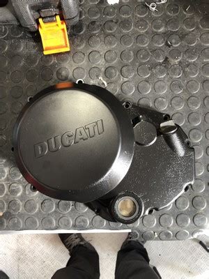 Carter frizione Ducati Monster 600 in ergal con oblò