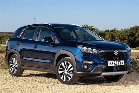 Suzuki S-Cross Hybrid in primo piano