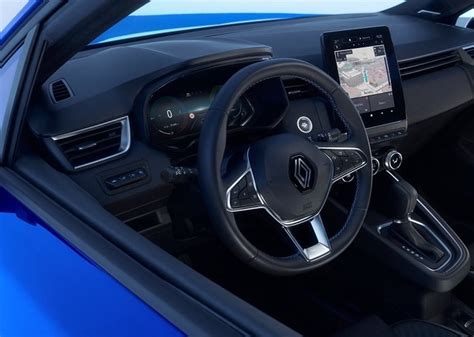 Interni spaziosi e curati della Renault Talisman