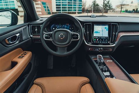 Volvo V60 interior customization options