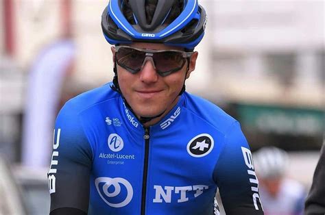 ciclista Domenico Pozzovivo in azione