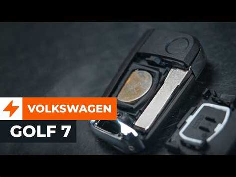 Interno di un telecomando chiave Volkswagen con indicazione della batteria