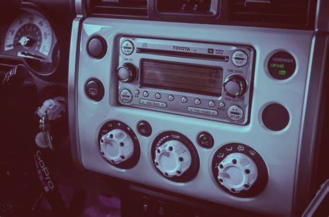 Installazione professionale autoradio