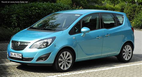 Opel Meriva B in strada