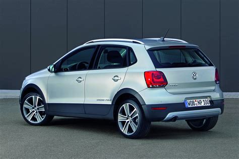 Volkswagen Polo Cross in un ambiente campestre