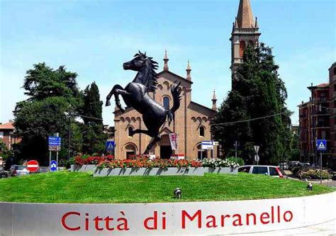 Rotatoria del Cavallino Rampante a Maranello