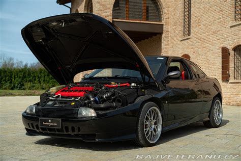 Fiat Coupé 2.0 Turbo 20 Valvole in primo piano