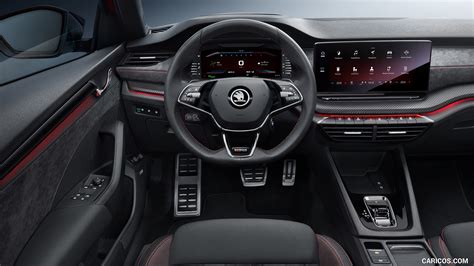 Interni Skoda Octavia RS con Virtual Cockpit