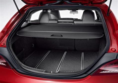 Mercedes CLA Shooting Brake bagagliaio