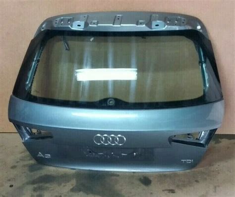 Componenti interni del portellone posteriore Audi A3
