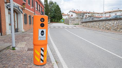 Autovelox fisso e autovelox mobile