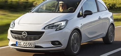 Opel Corsa 1.3 CDTI in azione su strada