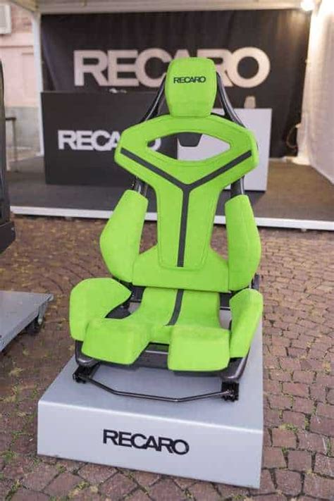 Interno auto con sedili RECARO Sportster CS