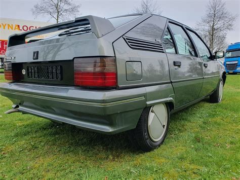 Citroën BX GTi con spoiler posteriore