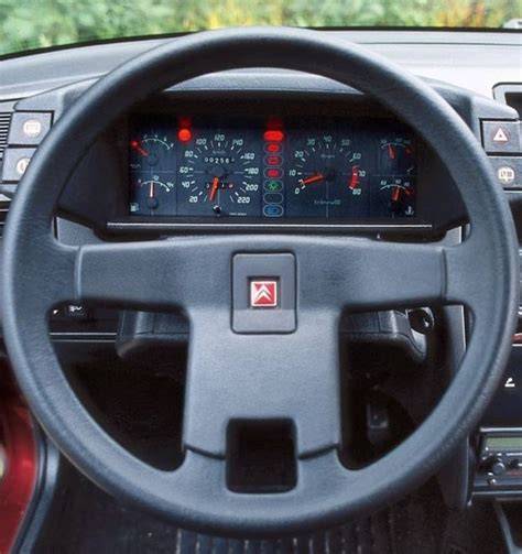 Cruscotto della Citroën BX GTi