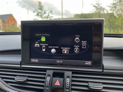 Interni Audi A6 C7 con display MMI