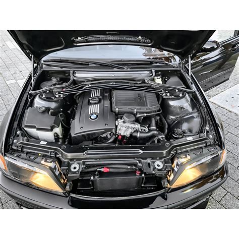 Motore BMW E46 con radiatore