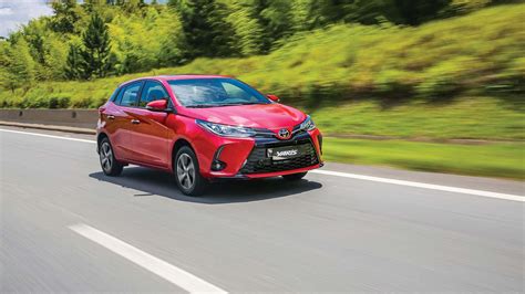 Toyota Yaris con sospensioni rialzate
