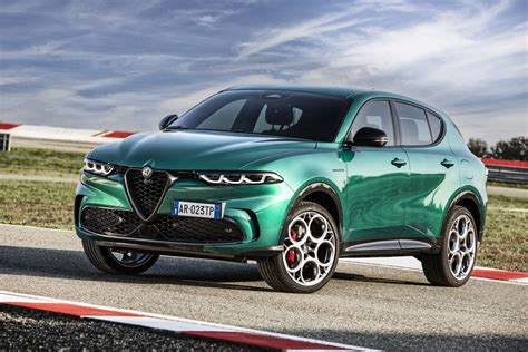 Alfa Romeo Tonale in esposizione