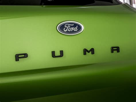 Dettaglio del logo Ford Puma