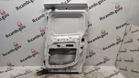 Diagramma esploso della porta scorrevole del Fiat Doblò
