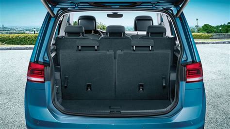 Volkswagen Touran con quadro spento