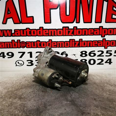 Dettaglio polo positivo motorino avviamento BMW E90