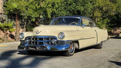 Cadillac Coupe de Ville 1951 con inserti cromati