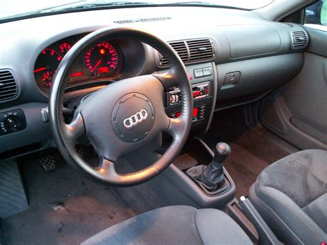 Interni Audi A3 8L