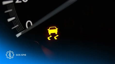Cruscotto con spia ECO accesa