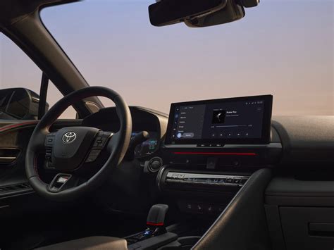 Schermata del sistema di infotainment Toyota C-HR che mostra le impostazioni del profilo
