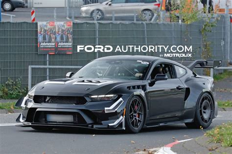 Ford Mustang GTD in azione sul Nürburgring