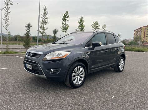 Ford Kuga danneggiata al sottoscocca