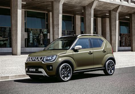 Suzuki Ignis Hybrid cofano aperto
