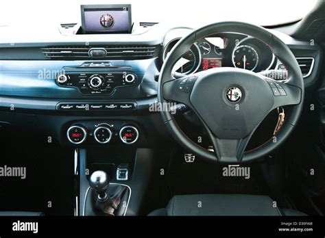 Cruscotto Alfa Romeo Giulietta con volante che vibra