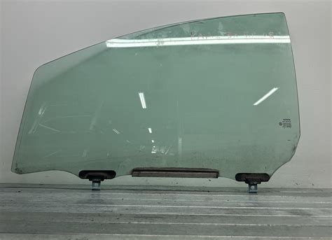 Toyota Hilux vetro scendente