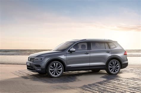 Volkswagen Tiguan Allspace vista frontale