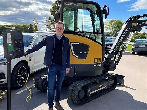 Volvo elettrica in fase di ricarica