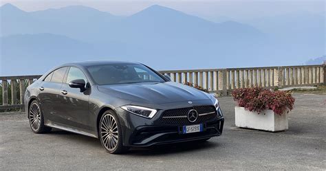 Mercedes CLS 300 d 4MATIC su strada