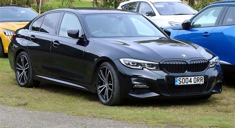 BMW 320d Coupé M Sport in corsa