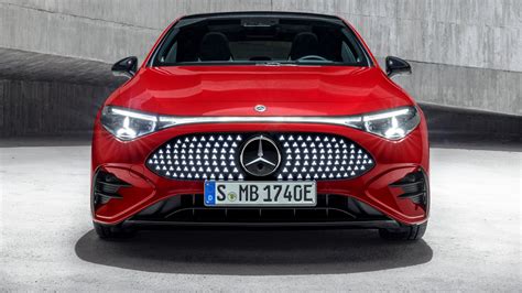Dettaglio del logo Mercedes-Benz CLA