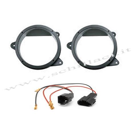 Altoparlanti da 130 mm e connettori originali Renault