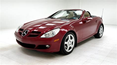 Mercedes-Benz SLK in movimento
