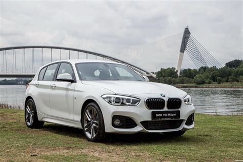 BMW Serie 1 118i M Sport vista anteriore
