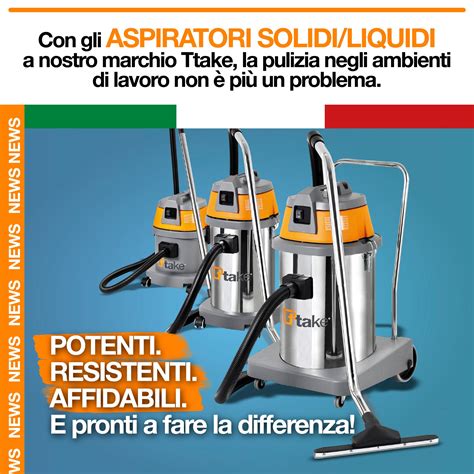 Operatori che puliscono e ispezionano attrezzature