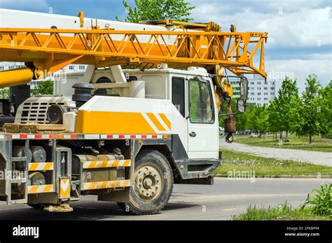 Veicolo industriale in cantiere